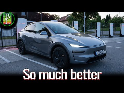 Testing the NEW 2025 Tesla Model Y Juniper at Night