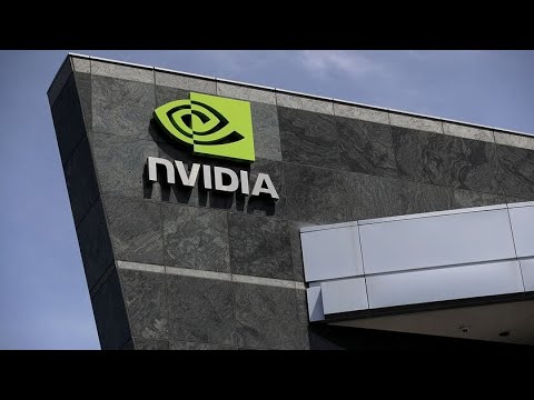 Nvidia Market Value Tops $900 Billion